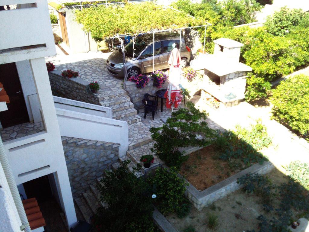Apartments Keti Pag Town Exterior photo